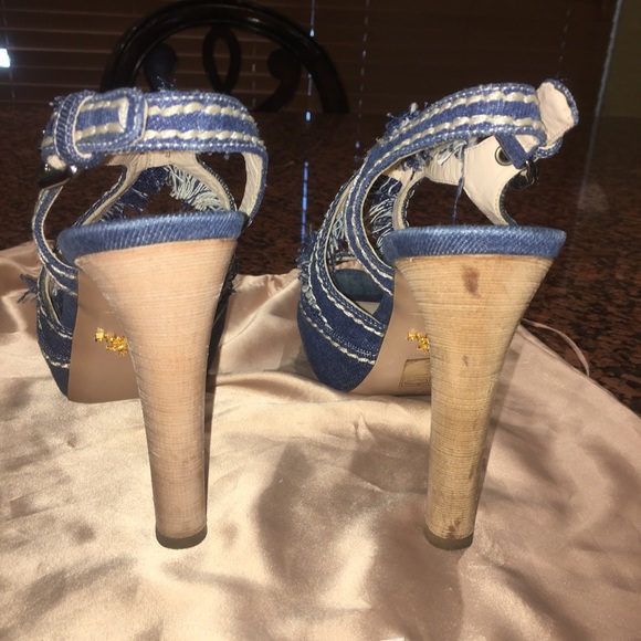 Prada - Picture 4 of 6